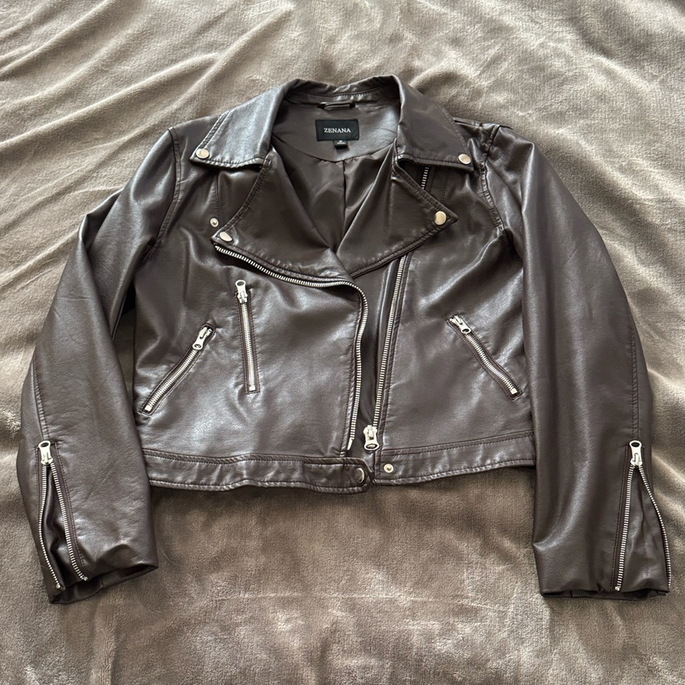 Zenana Outfitters Women's Black Leather Jacket